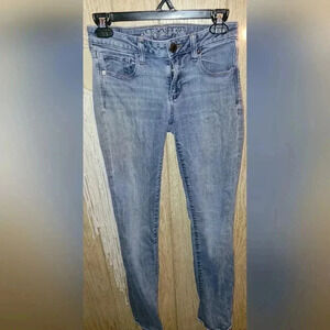 American Eagle Skinny Kick Light Denim Jeans